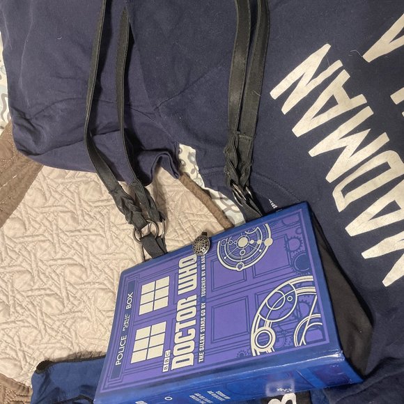 Ripple Junction Doctor Who Graphic Tee - Picture 10 of 11